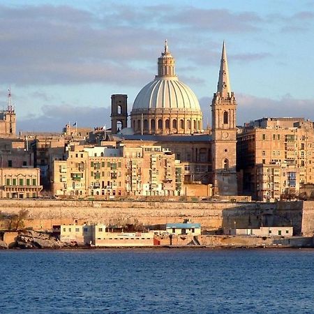 Superlative Apartment With Valletta And Harbour Views Sliema Exterior photo