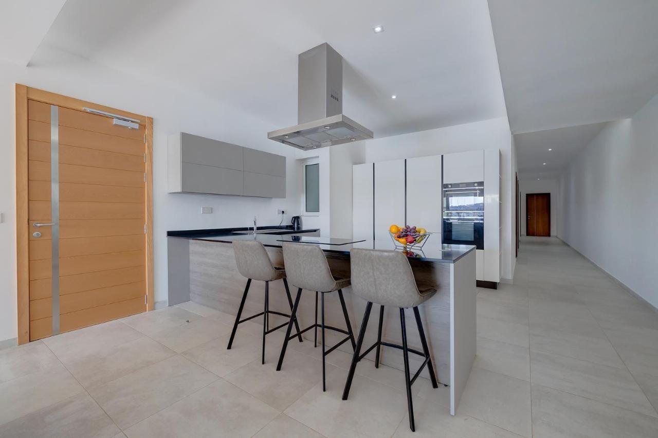 Superlative Apartment With Valletta And Harbour Views Sliema Exterior photo