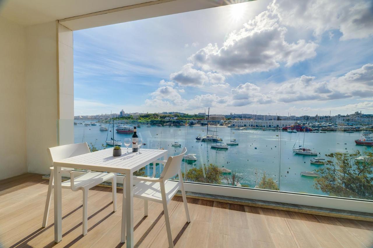 Superlative Apartment With Valletta And Harbour Views Sliema Exterior photo