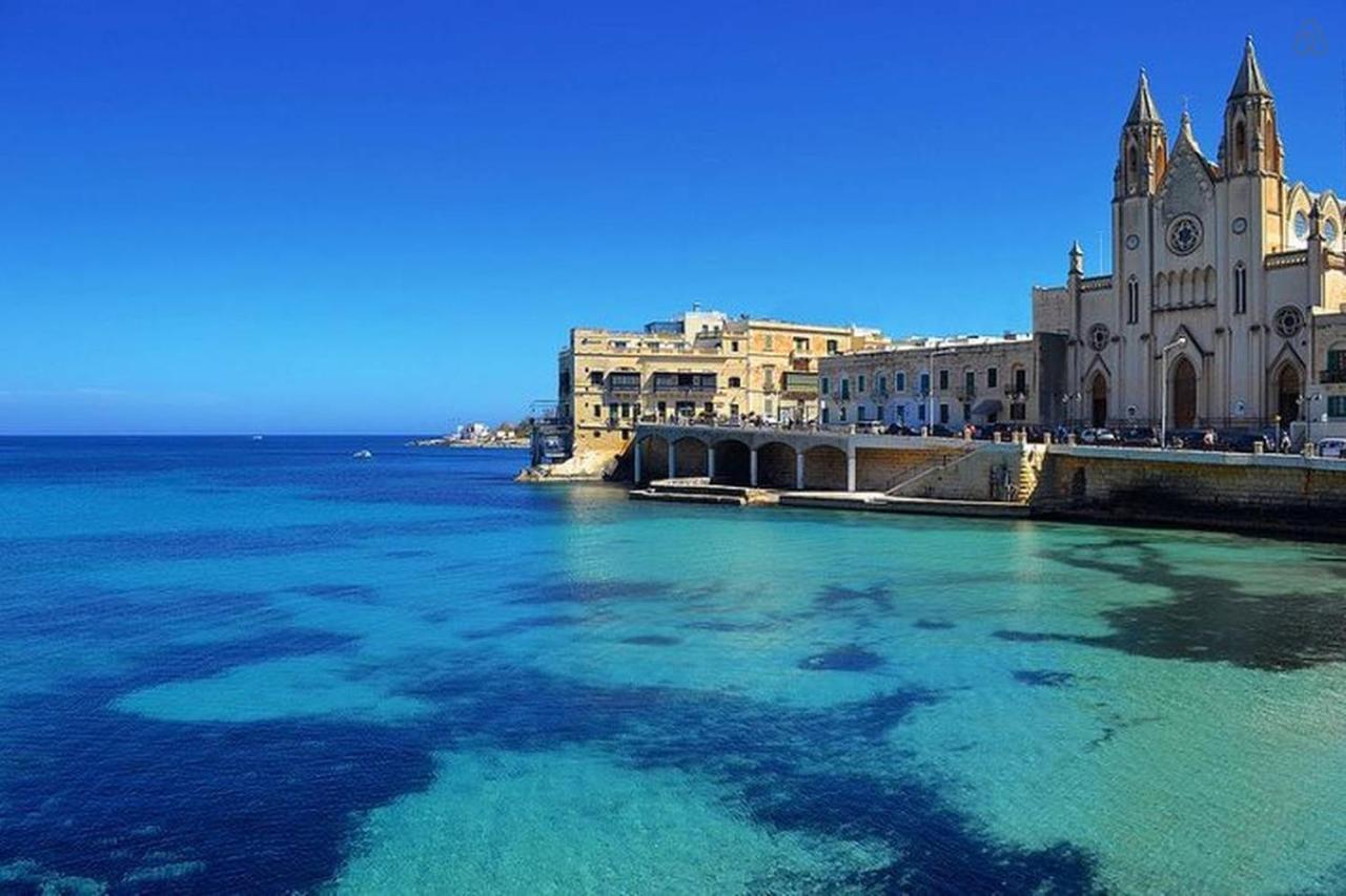 Superlative Apartment With Valletta And Harbour Views Sliema Exterior photo