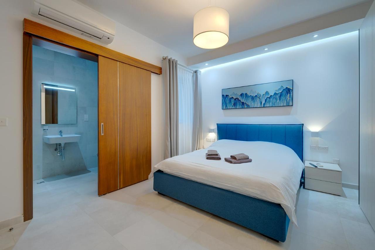 Superlative Apartment With Valletta And Harbour Views Sliema Exterior photo