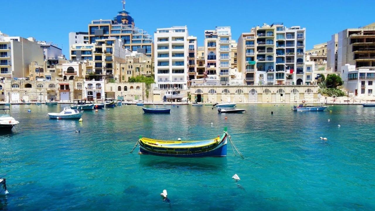 Superlative Apartment With Valletta And Harbour Views Sliema Exterior photo